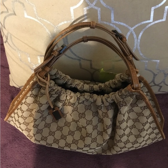 Vintage Authentic GG Pattern Leather Trim Large Gucci Tote Bag - Picture 4 of 15